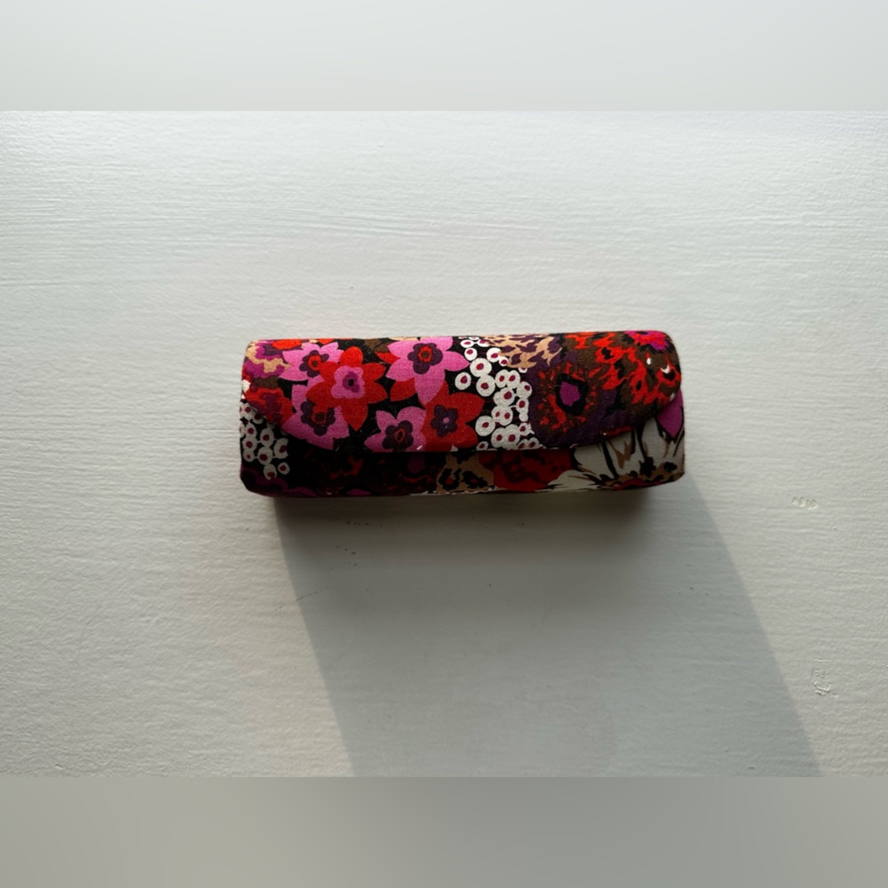 Vera Bradley glasses/ sunglasses case